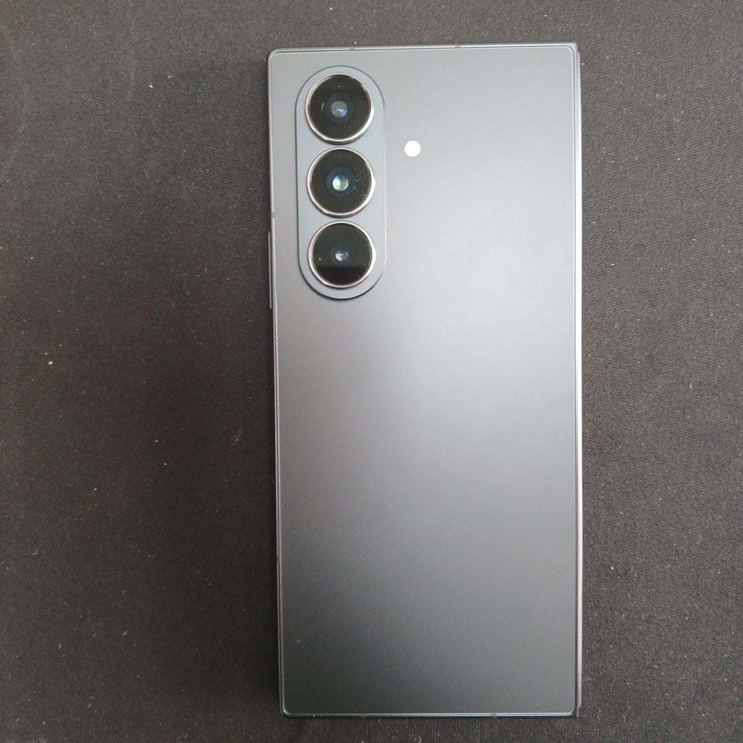 CELULAR SAMSUNG GALAXY Z FOLD7 SM-F966B (2025) 1 TB 16 GB RAM (SEMINUEVO)