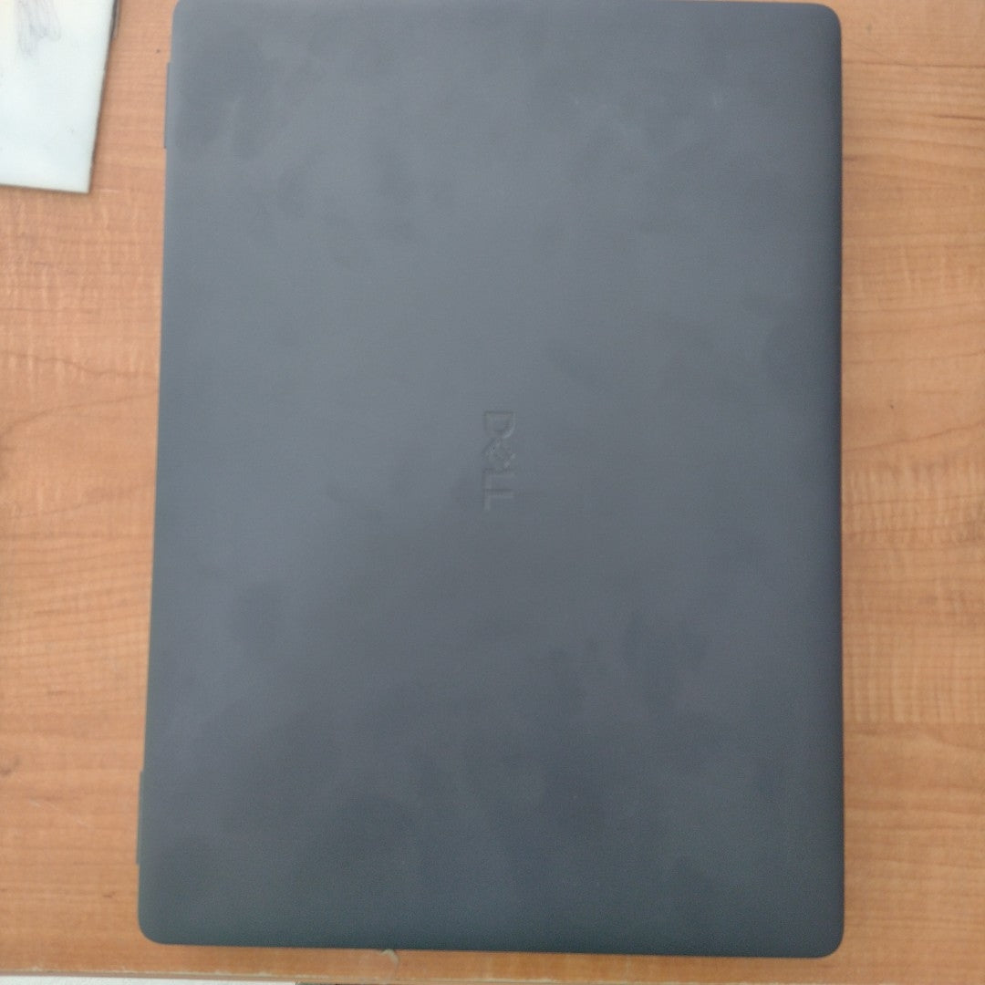 LAPTOP DELL PRO 14 PC14250 (2025) 256 GB SSD 8 GB RAM (SEMINUEVO)