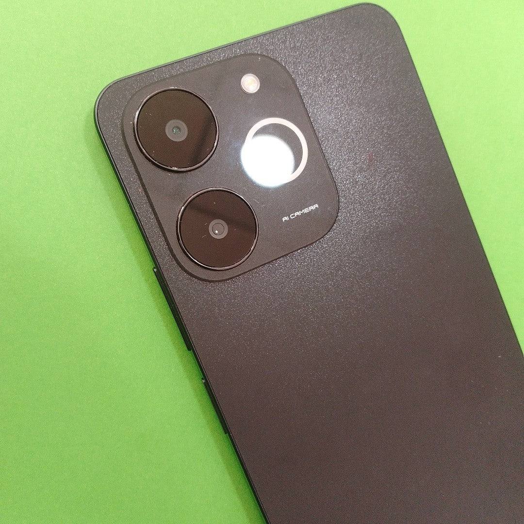 CELULAR REALME NOTE 70 RMX5313 (2025) 128 GB 4 GB RAM (SEMINUEVO)