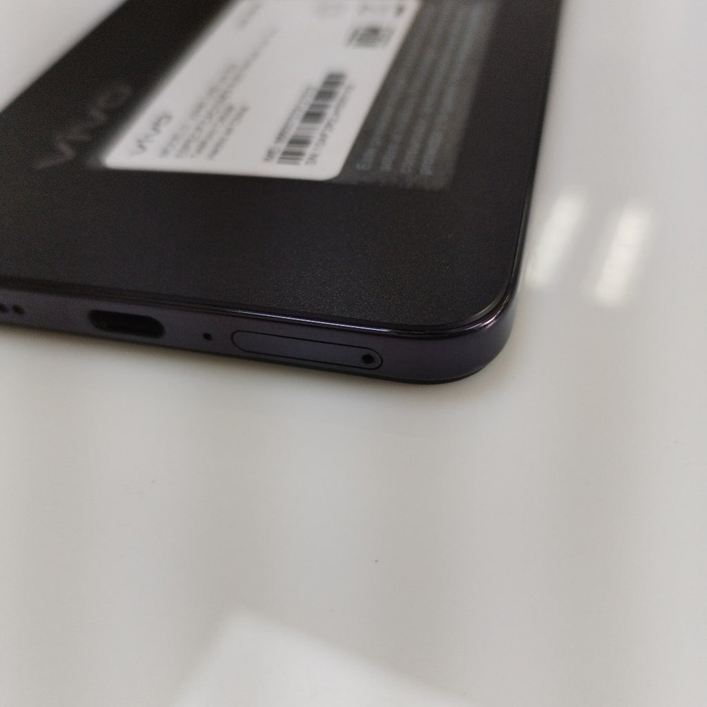 CELULAR VIVO V50 LITE 5G V2440 (2025) 256 GB 12 GB RAM (SEMINUEVO)