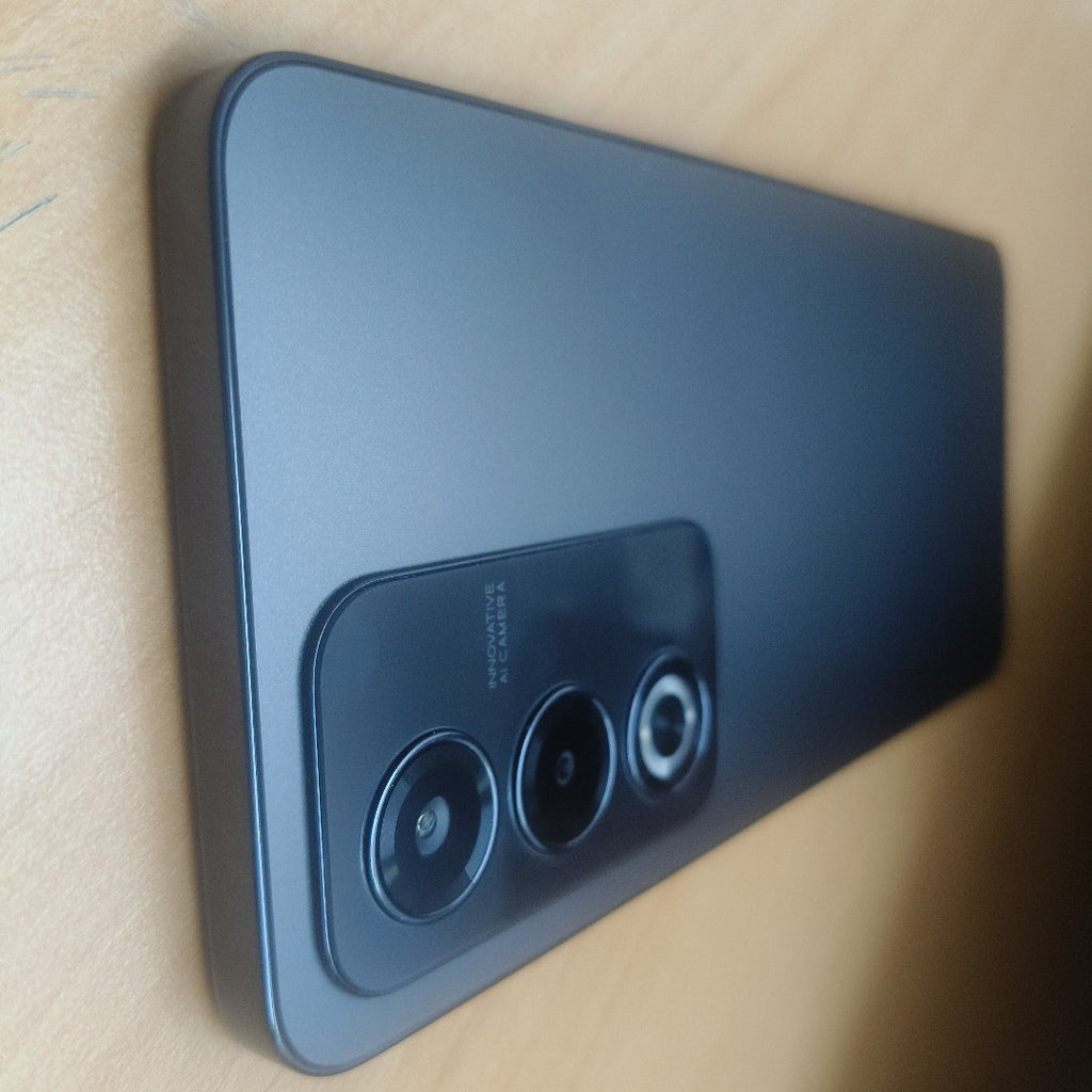 CELULAR OPPO  A80 5G CPH2639 (2024) 256 GB 8 GB RAM (SEMINUEVO)