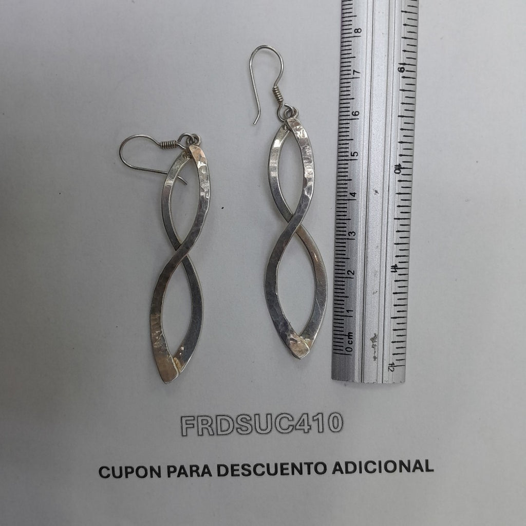 ARETES PAR PLATA 9,50 GRMS (SEMINUEVO)