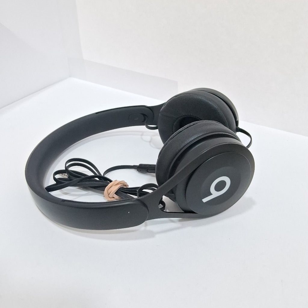 AUDIFONOS BEATS EP A1746 ALAMBRICO ON EAR (SEMINUEVO)