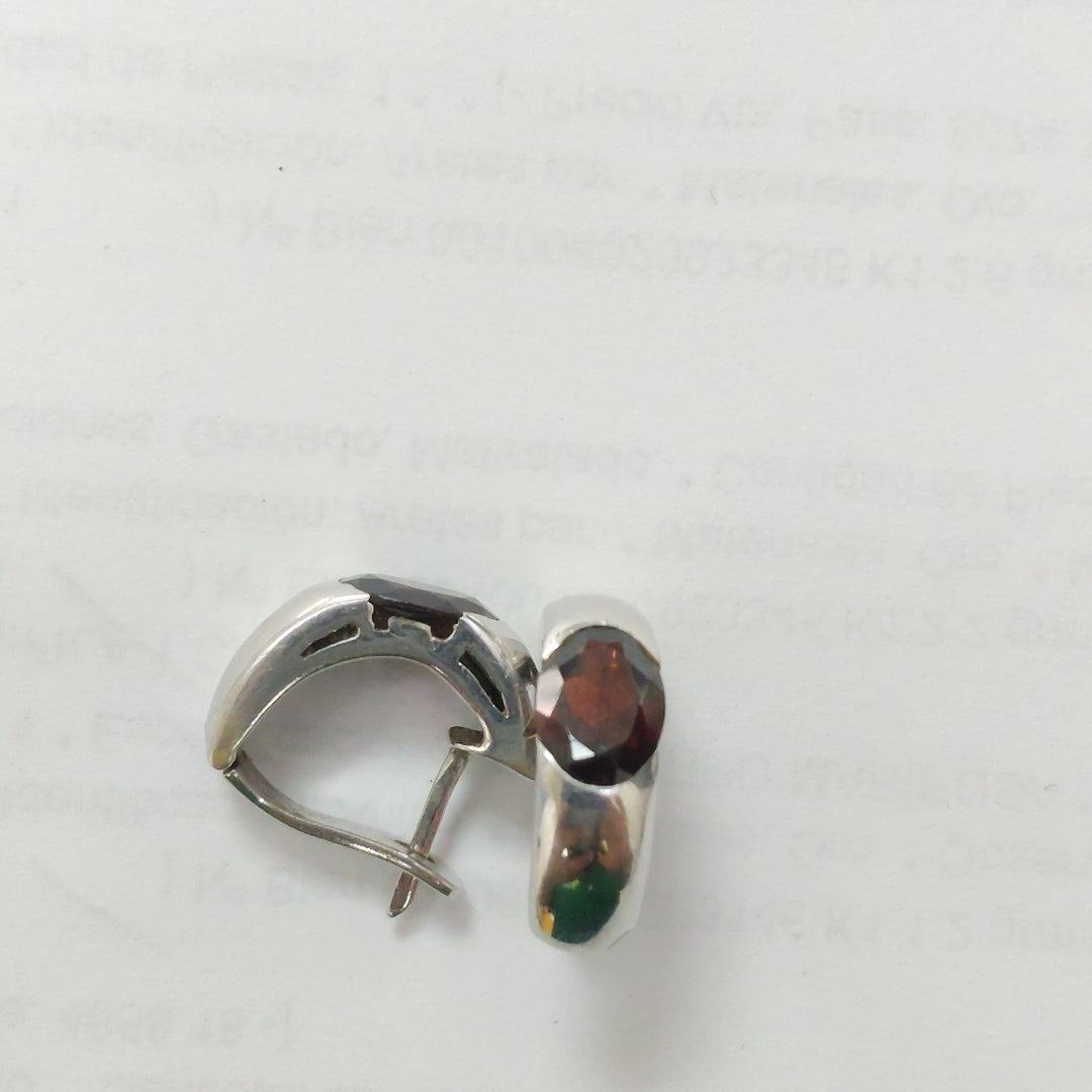 ARETES PAR ORO BLANCO 14 K 4.9 GRMS (SEMINUEVO)