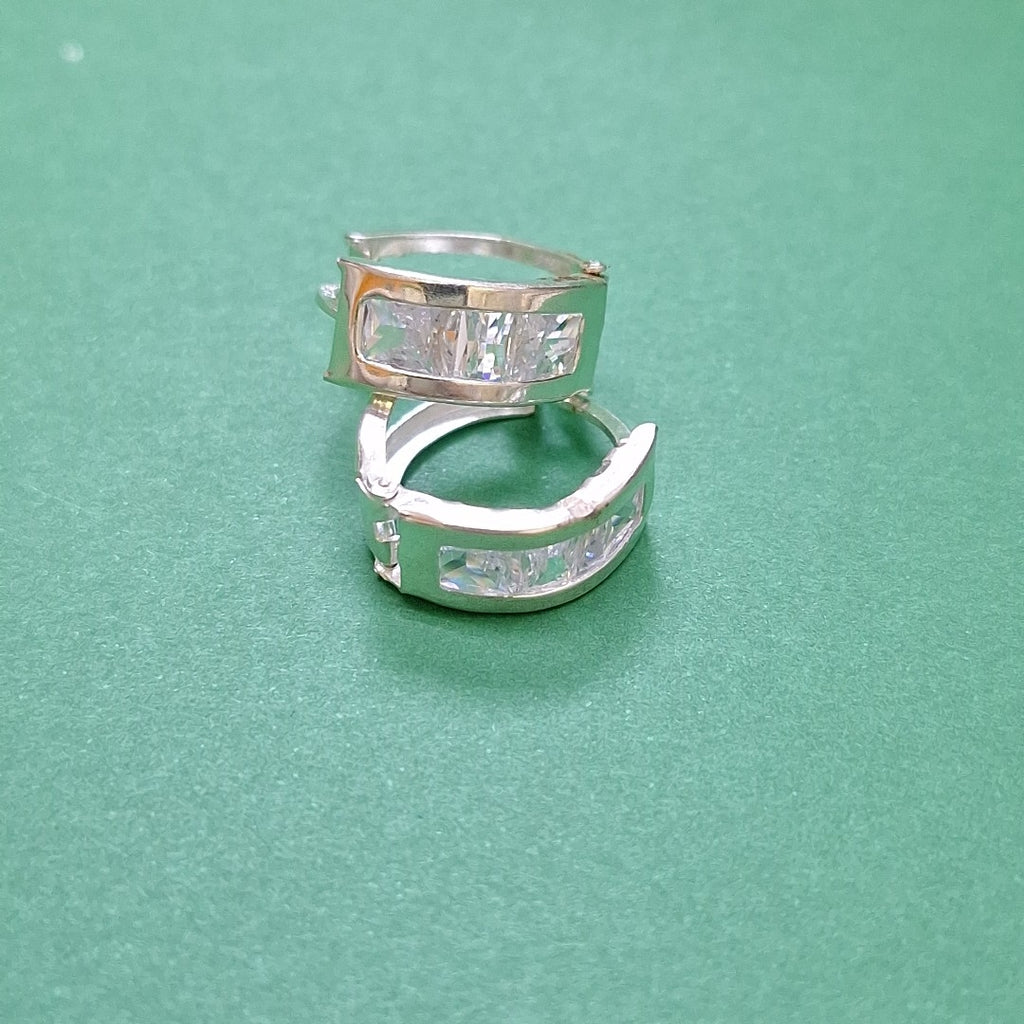 ARRACADAS PAR PLATA 3,40 GRMS (SEMINUEVO)