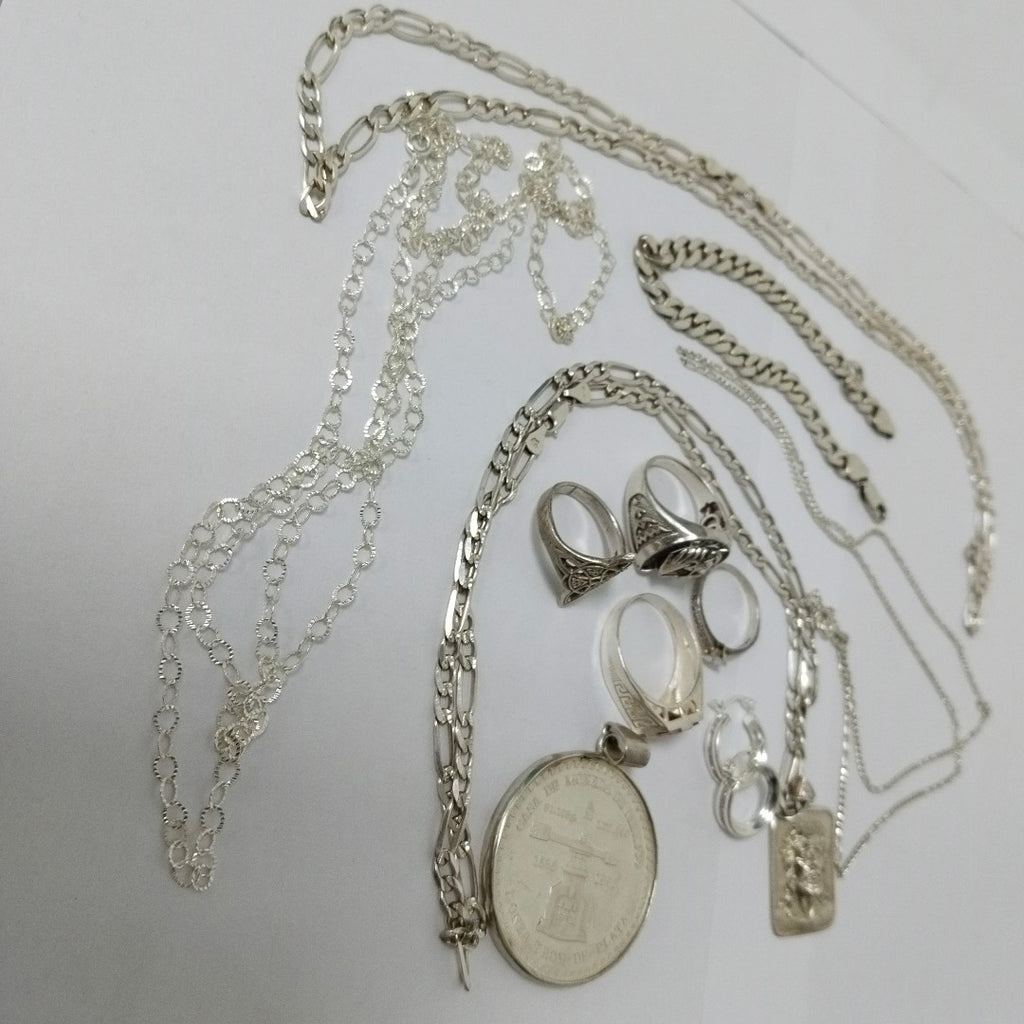 ANILLITO, ANILLO, ARRACADAS PAR, CADENA PLATA 118 GRMS (SEMINUEVO)