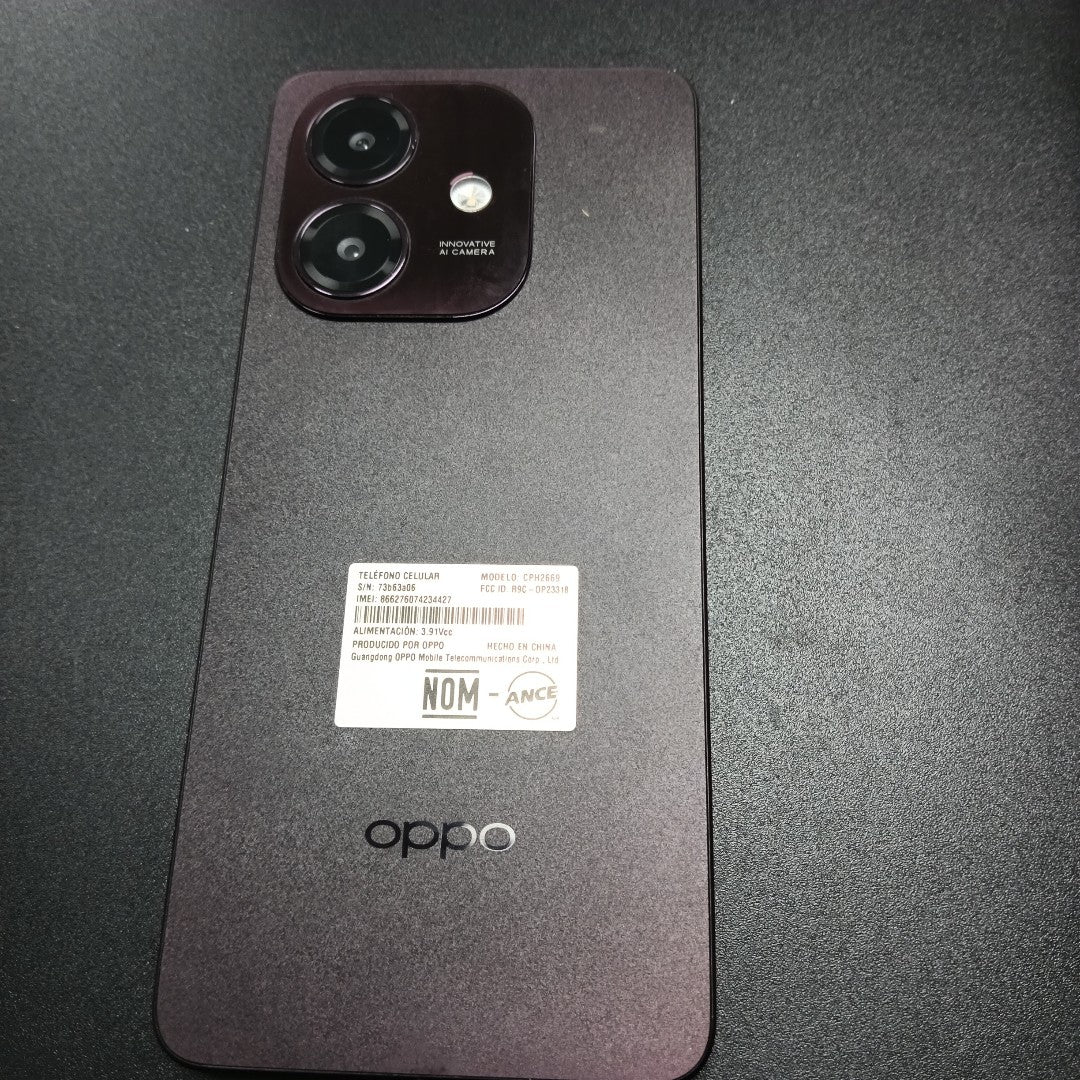 CELULAR OPPO  A40 CPH2669 (2024) 256 GB 4 GB RAM (SEMINUEVO)