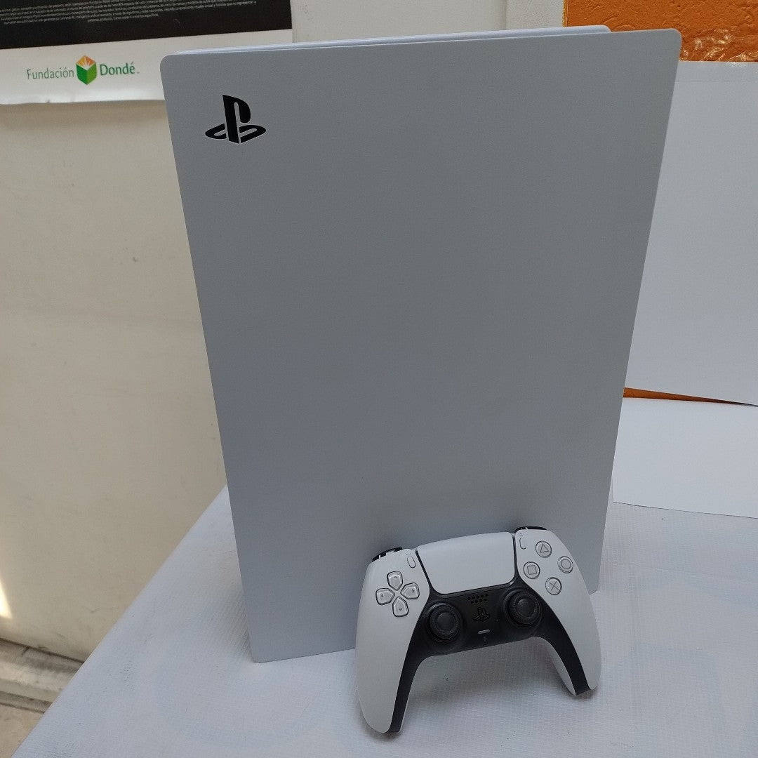 CONSOLA DE VIDEOJUEGO SONY PS5 825 SSD (SEMINUEVO)