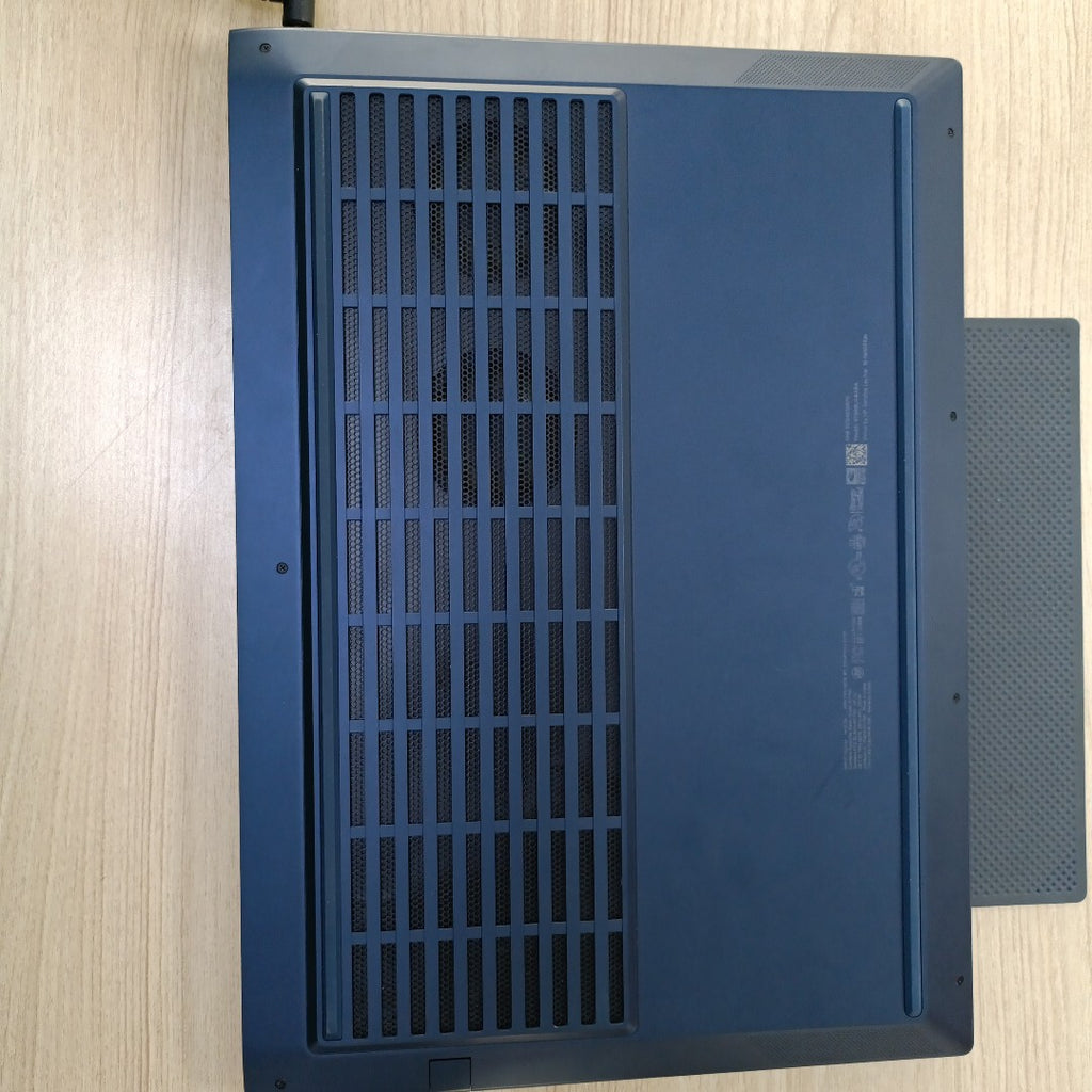 LAPTOP HP VICTUS 15-FA0033DX (2024) 512 GB SSD 8 GB RAM (SEMINUEVO)