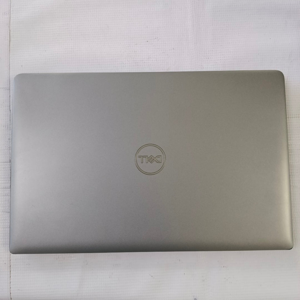 LAPTOP DELL LATITUDE 5540 (2023) 512 GB SSD 16 GB RAM (SEMINUEVO)