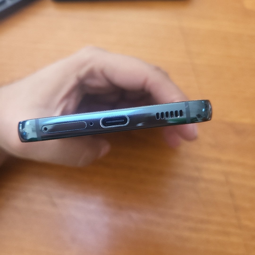 CELULAR SAMSUNG GALAXY S22 SM-S901E 256 GB 8 GB RAM (SEMINUEVO)