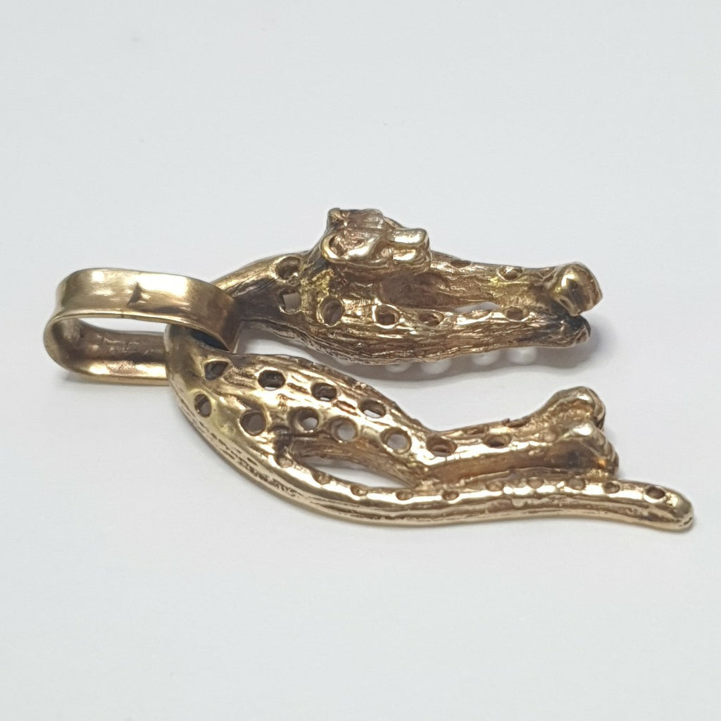 K1 14,70 GRMS 14 K ESPECIFICACIONES COMPLEMENTARIAS DIJE DE JAGUAR 14 K , 14.8 (SEMINUEVO)