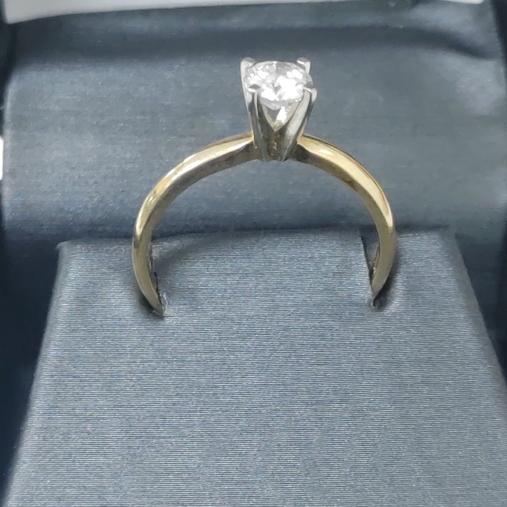 SOLITARIO ORO 14 K 2,40 GRMS (SEMINUEVO)