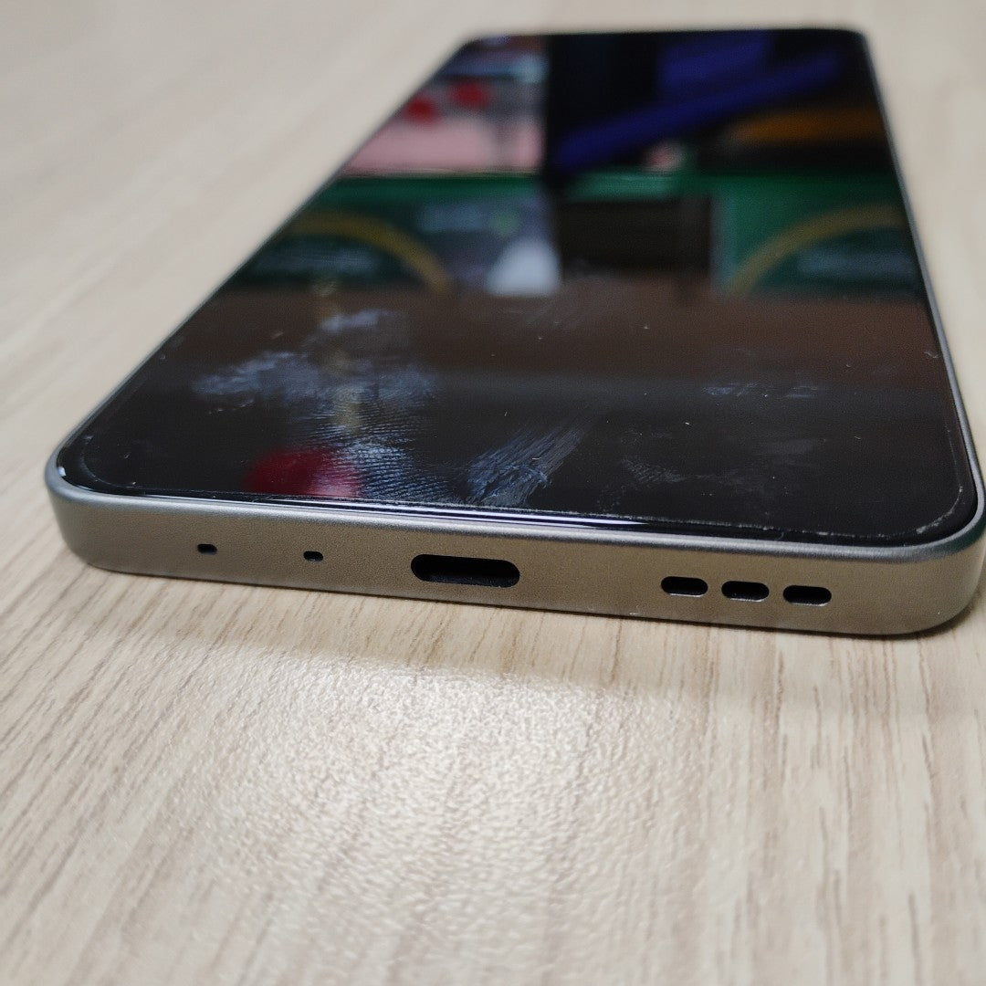 CELULAR OPPO  A5 PRO 5G CPH2695 (2025) 256 GB 8 GB RAM (SEMINUEVO)