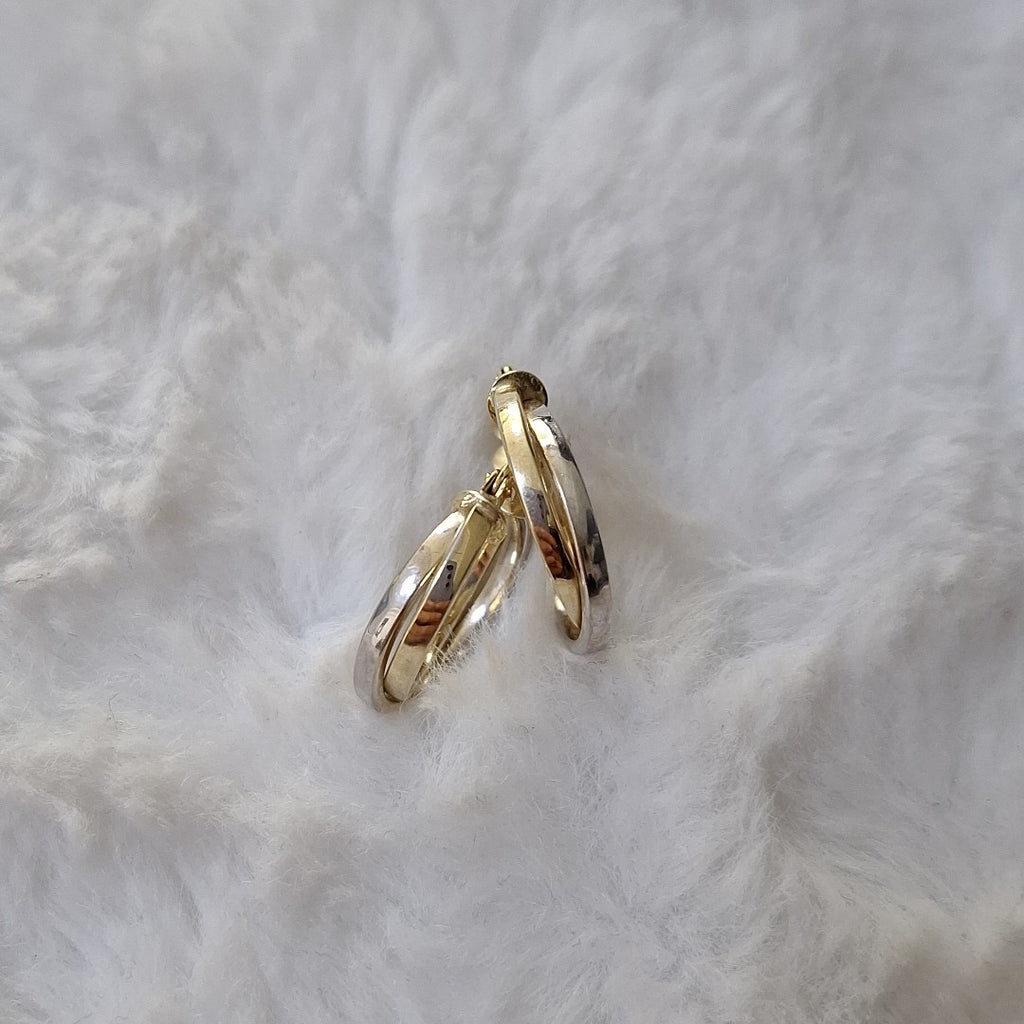 ARRACADAS PAR ORO, ORO BLANCO 10 K 1.9 GRMS (SEMINUEVO)