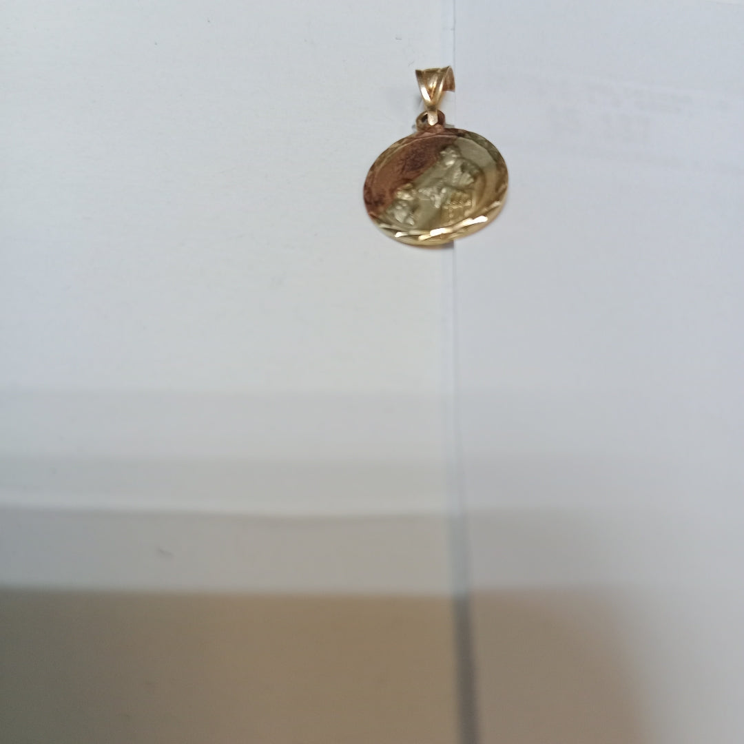 MEDALLA RELIGIOSA ORO 8 K 1.2 GRMS (SEMINUEVO)