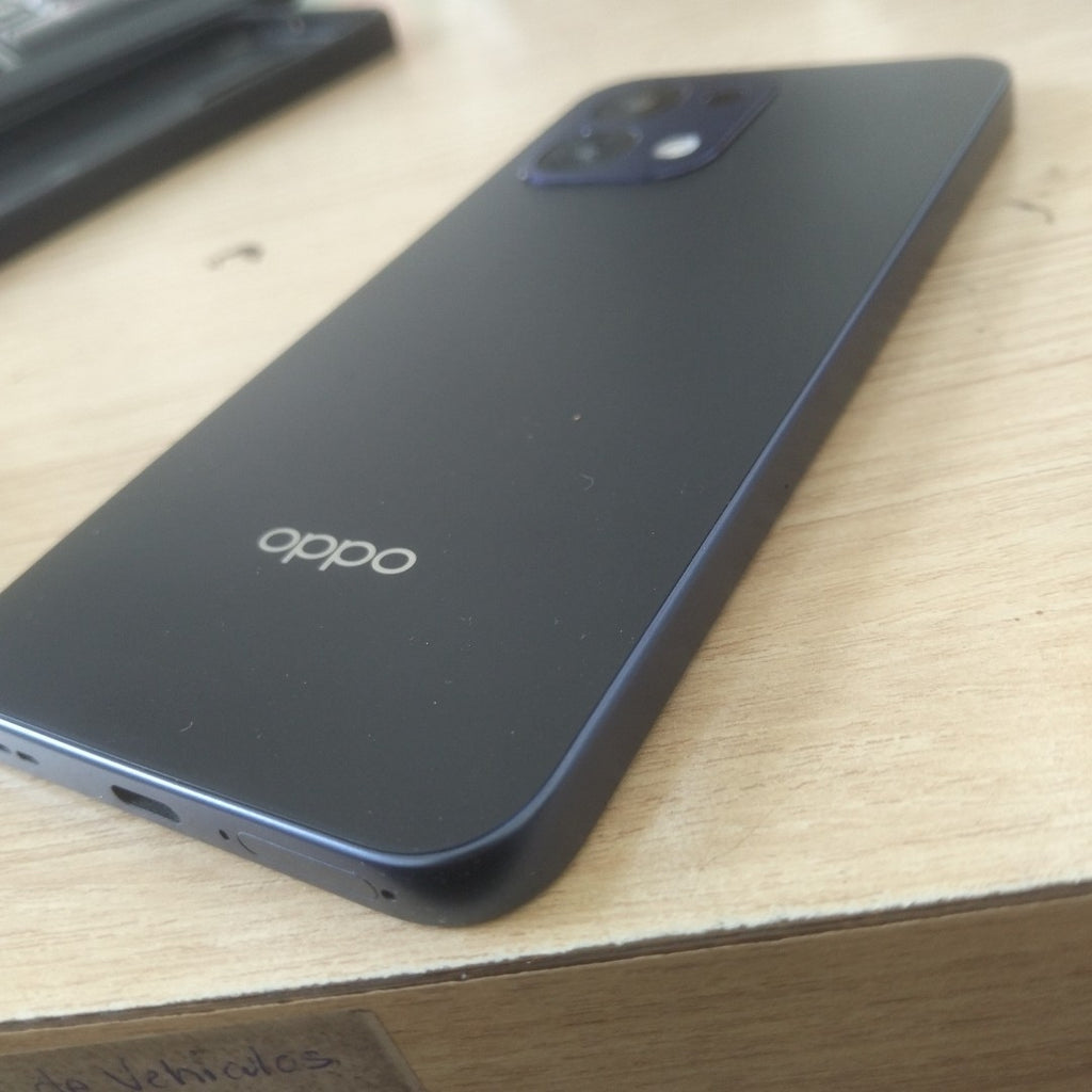 CELULAR OPPO  A6 PRO CPH2781 (2025) 256 GB 8 GB RAM (SEMINUEVO)