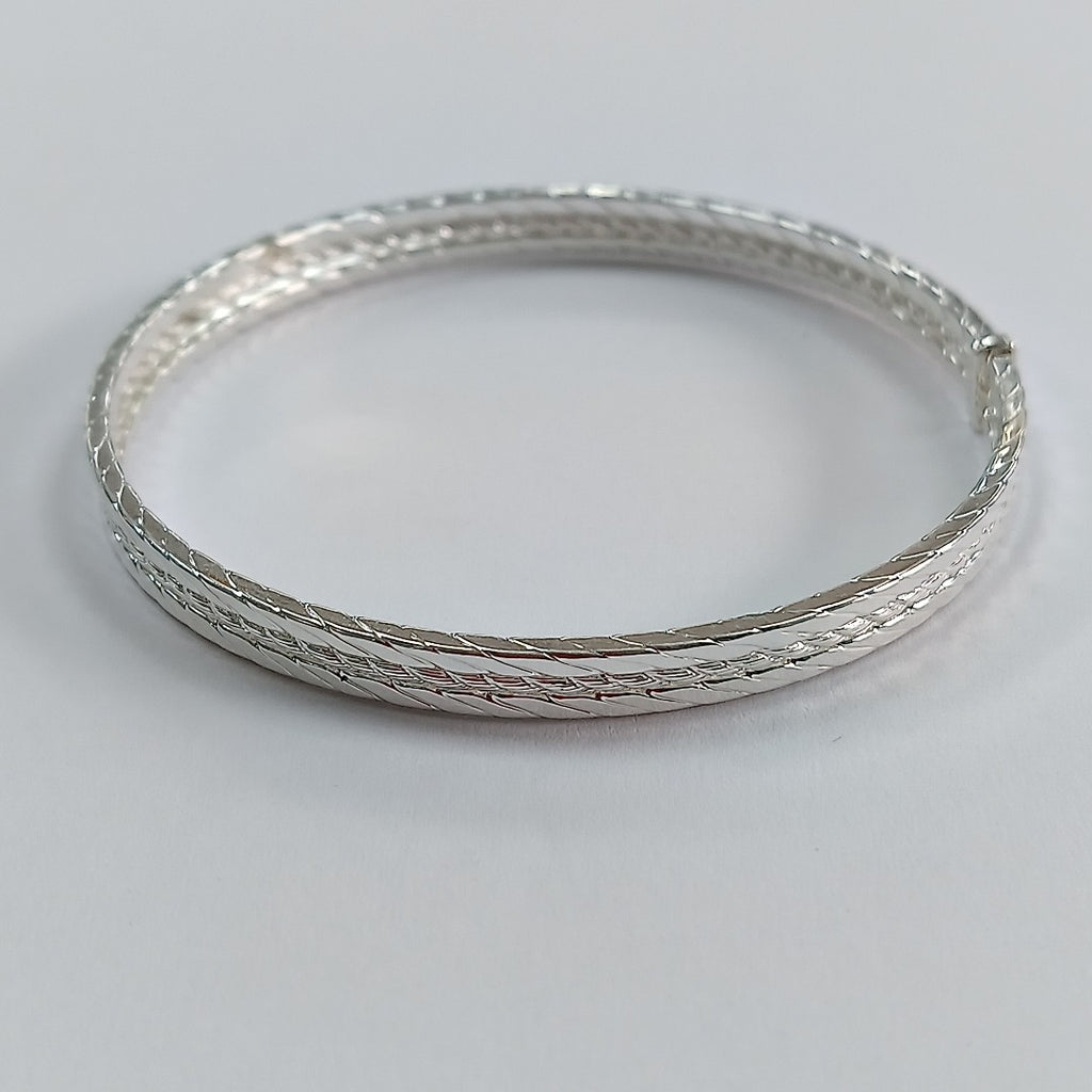 PULSERA RIGIDA PLATA 12.3 GRMS (SEMINUEVO)