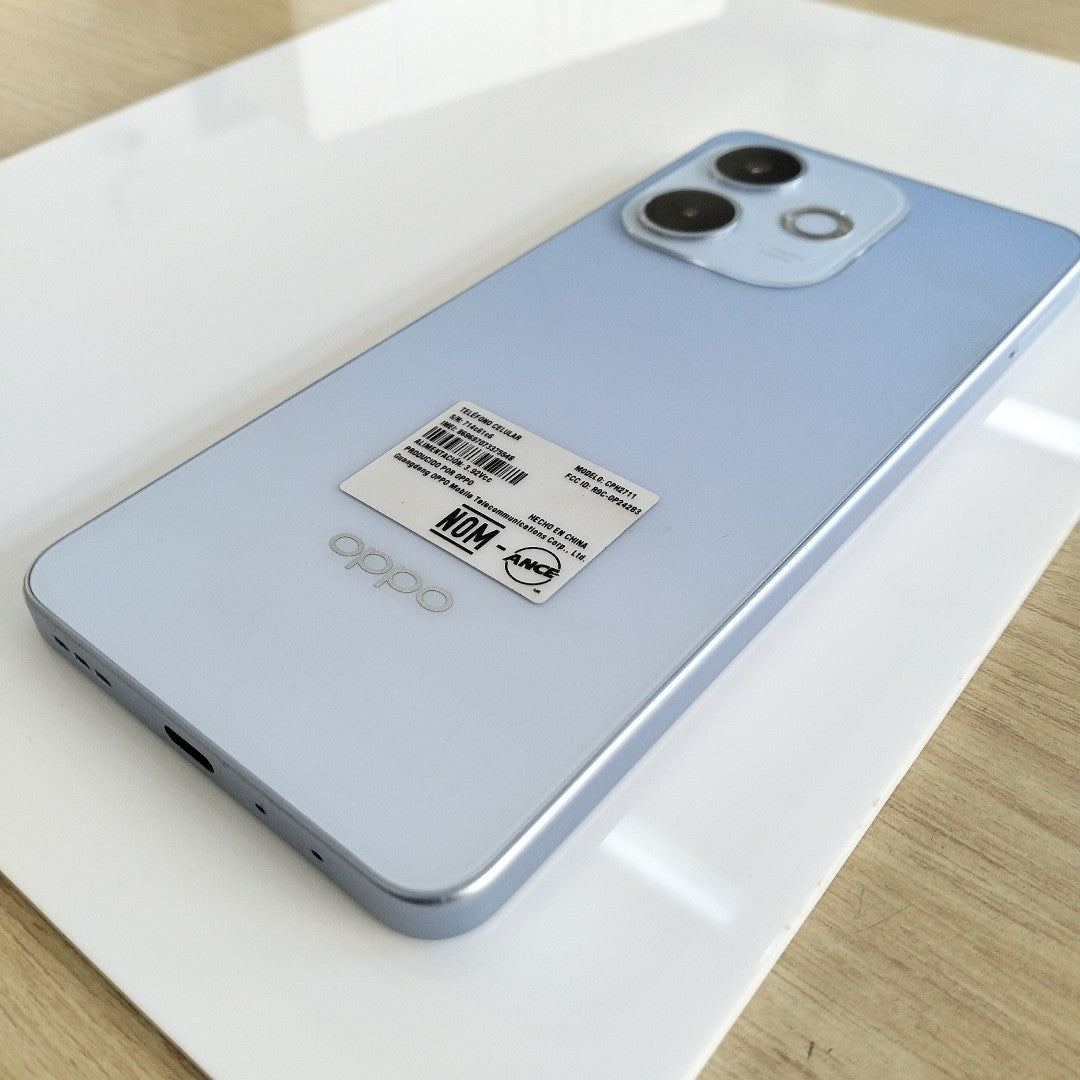 CELULAR OPPO  A5 PRO CPH2711 (2025) 256 GB 8 GB RAM (SEMINUEVO)