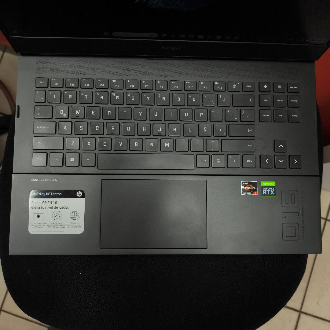 LAPTOP HP OMEN 16-C0502LA (2023) 512 GB SSD 8 GB RAM (SEMINUEVO)