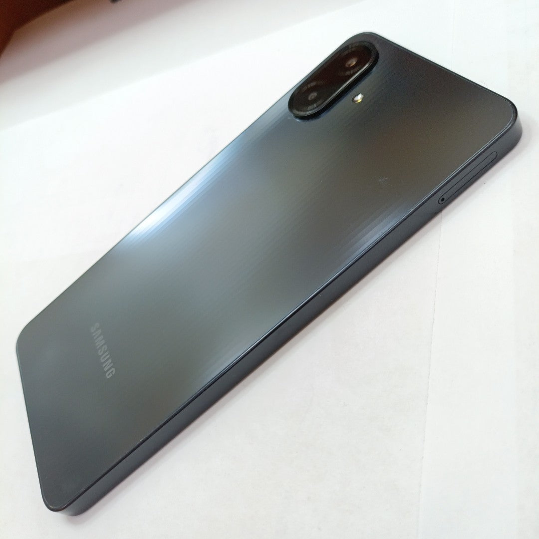 CELULAR SAMSUNG GALAXY A07 SM-A075M (2025) 64 GB 4 GB RAM (SEMINUEVO)