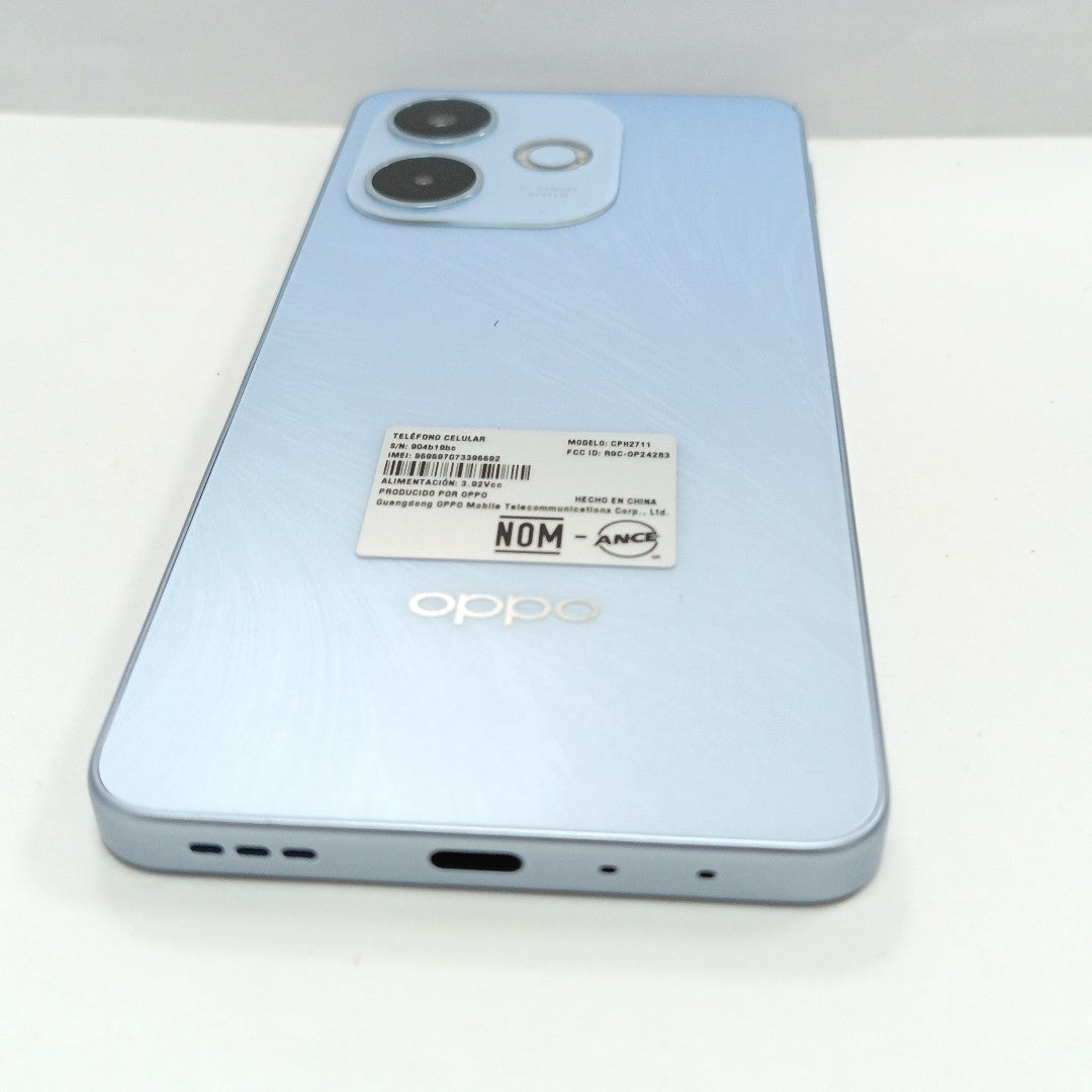CELULAR OPPO  A5 PRO CPH2711 (2025) 256 GB 8 GB RAM (SEMINUEVO)