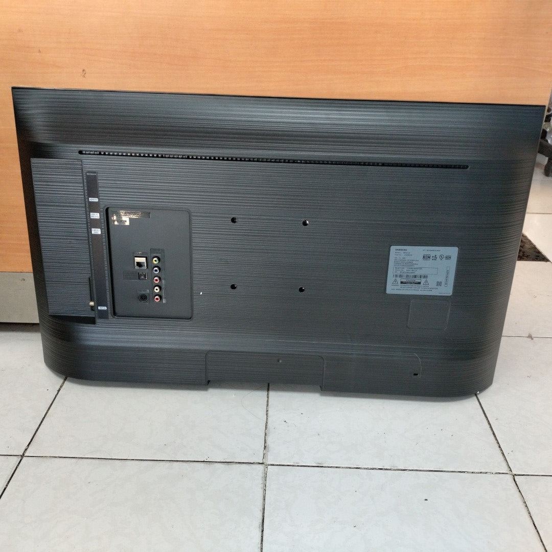 PANTALLA SAMSUNG BE32T-B (2023) 32" LED HD (SEMINUEVO)