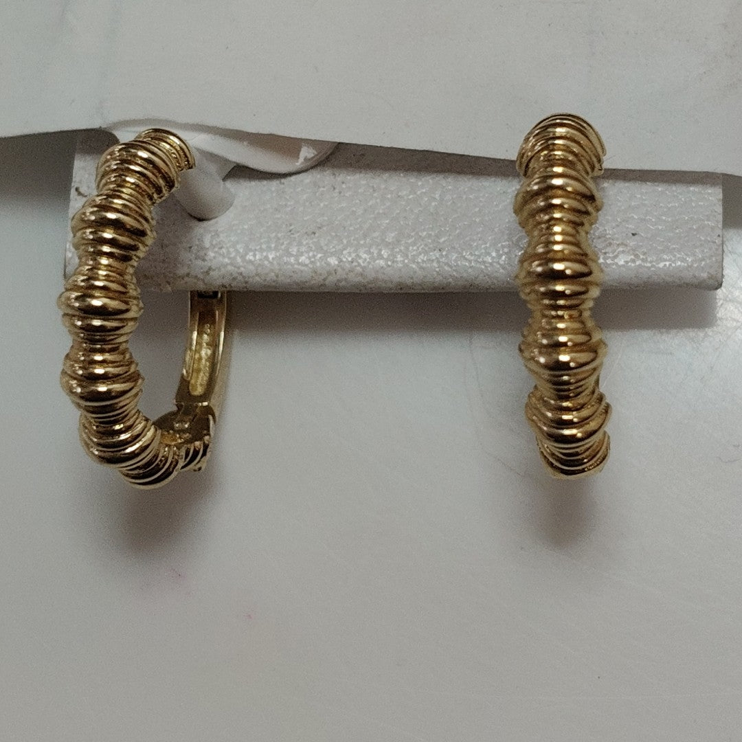 HUGGIES ORO 14K 2.9 (NUEVO)