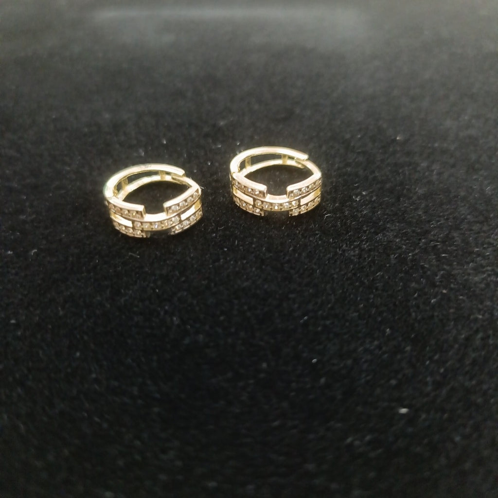 HUGGIES ORO 14K 2.3 (NUEVO)