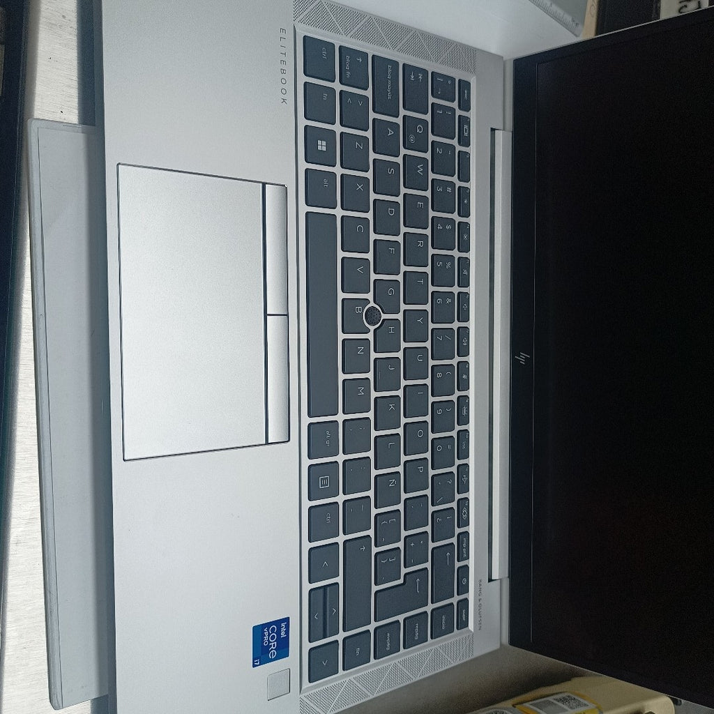 LAPTOP HP ELITEBOOK 840 G8 (2023) 256 GB SSD 16 GB RAM