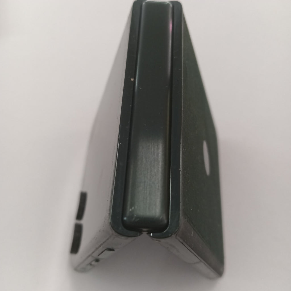 CELULAR MOTOROLA MOTO RAZR 60 ULTRA XT2551-6 (2025) 1 TB 16 GB RAM (SEMINUEVO)