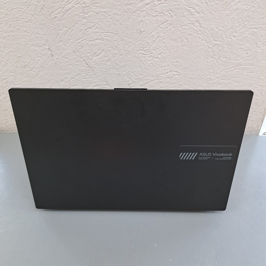 LAPTOP ASUS VIVOBOOK GO 14 E1404FA-NK341W (2024) 512 GB SSD 8 GB RAM (SEMINUEVO)