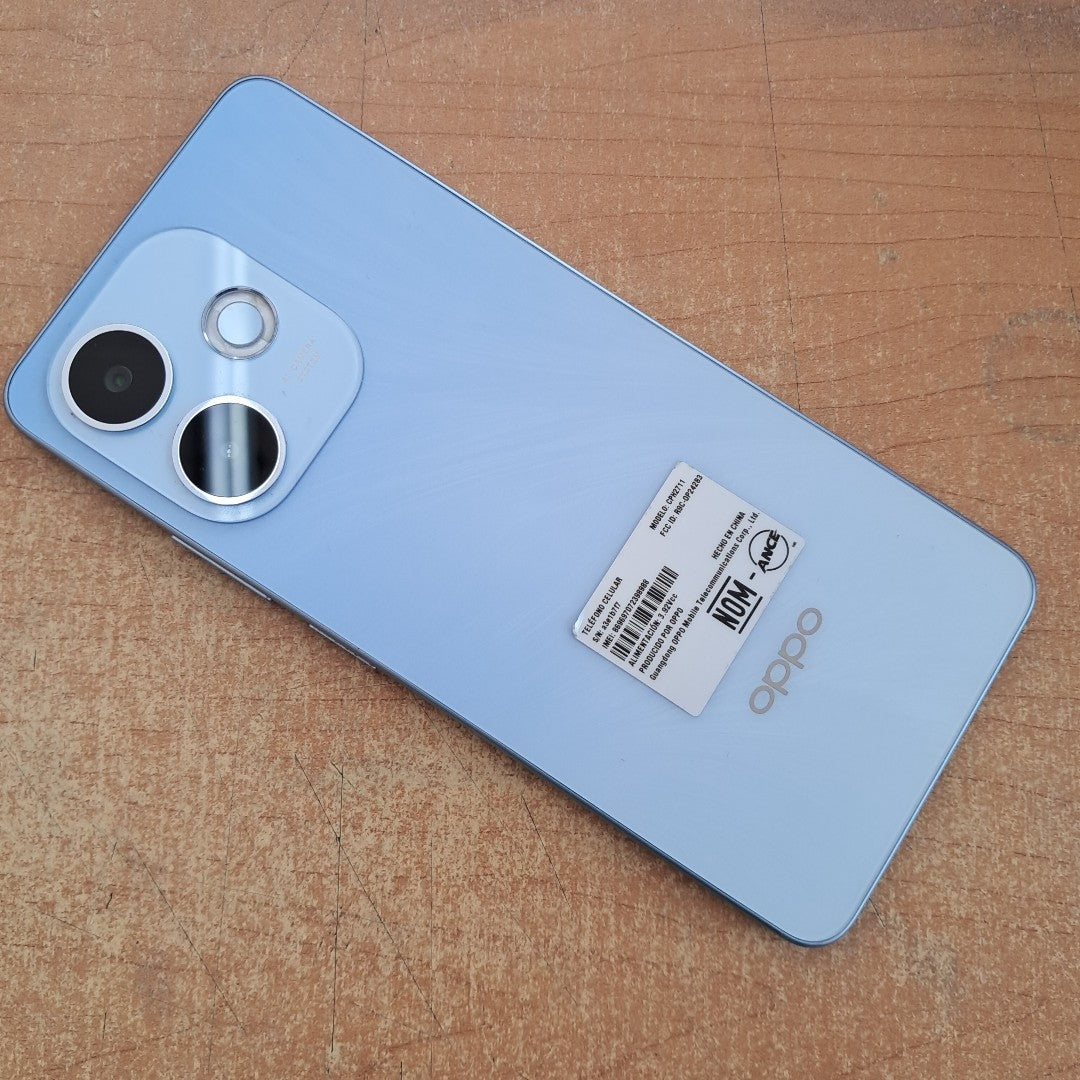 CELULAR OPPO  A5 PRO CPH2711 (2025) 256 GB 8 GB RAM (SEMINUEVO)