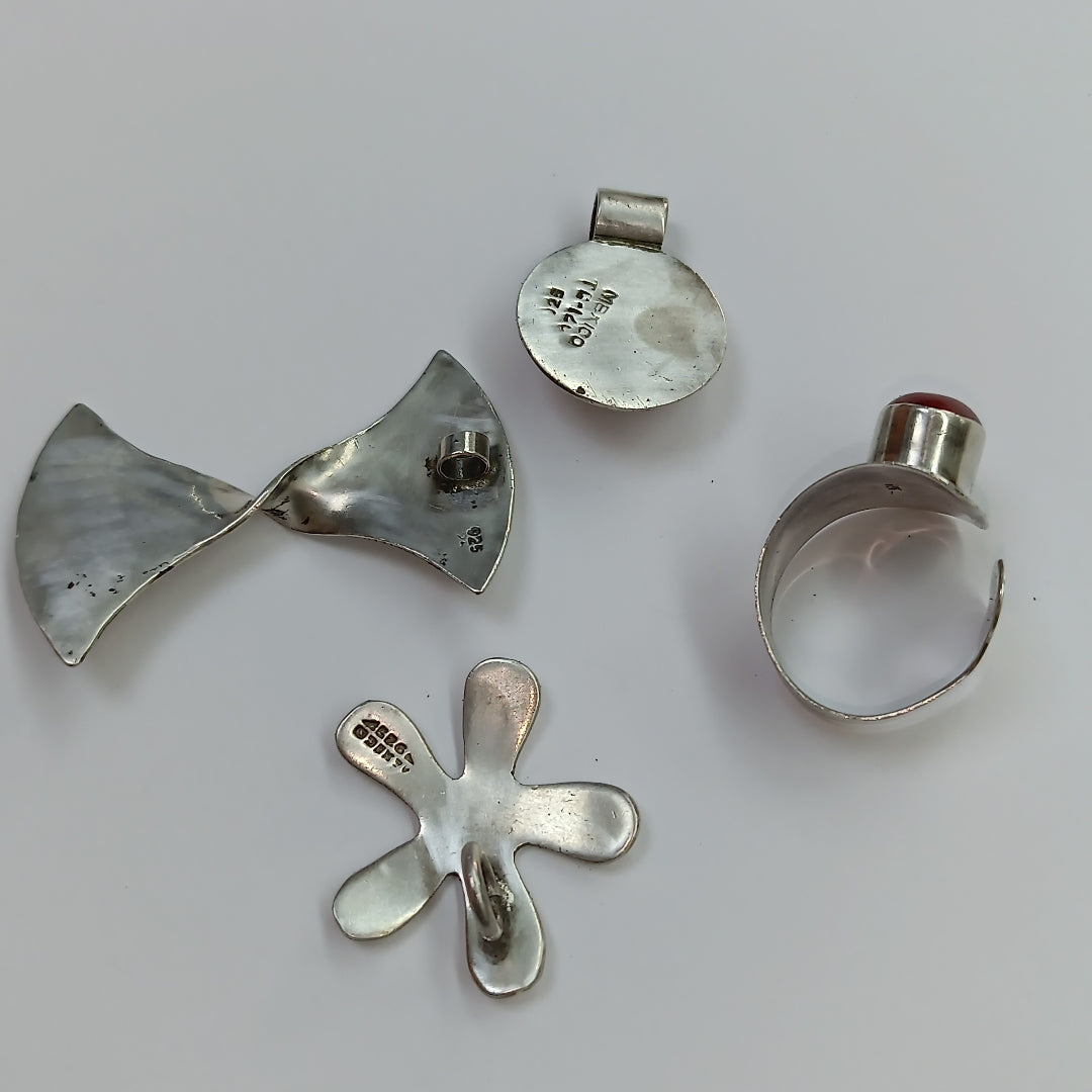 ANILLITO,DIJE PLATA 25,90 GRMS (SEMINUEVO)