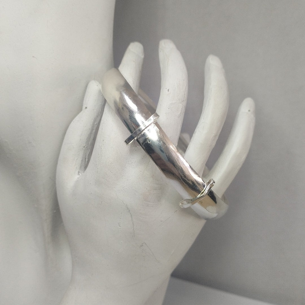 PULSERA RIGIDA PLATA 13.7 GRMS (SEMINUEVO)