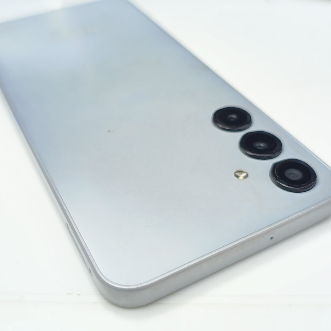 CELULAR SAMSUNG GALAXY A16 SM-A165M (2024) 128 GB 4 GB RAM (SEMINUEVO)