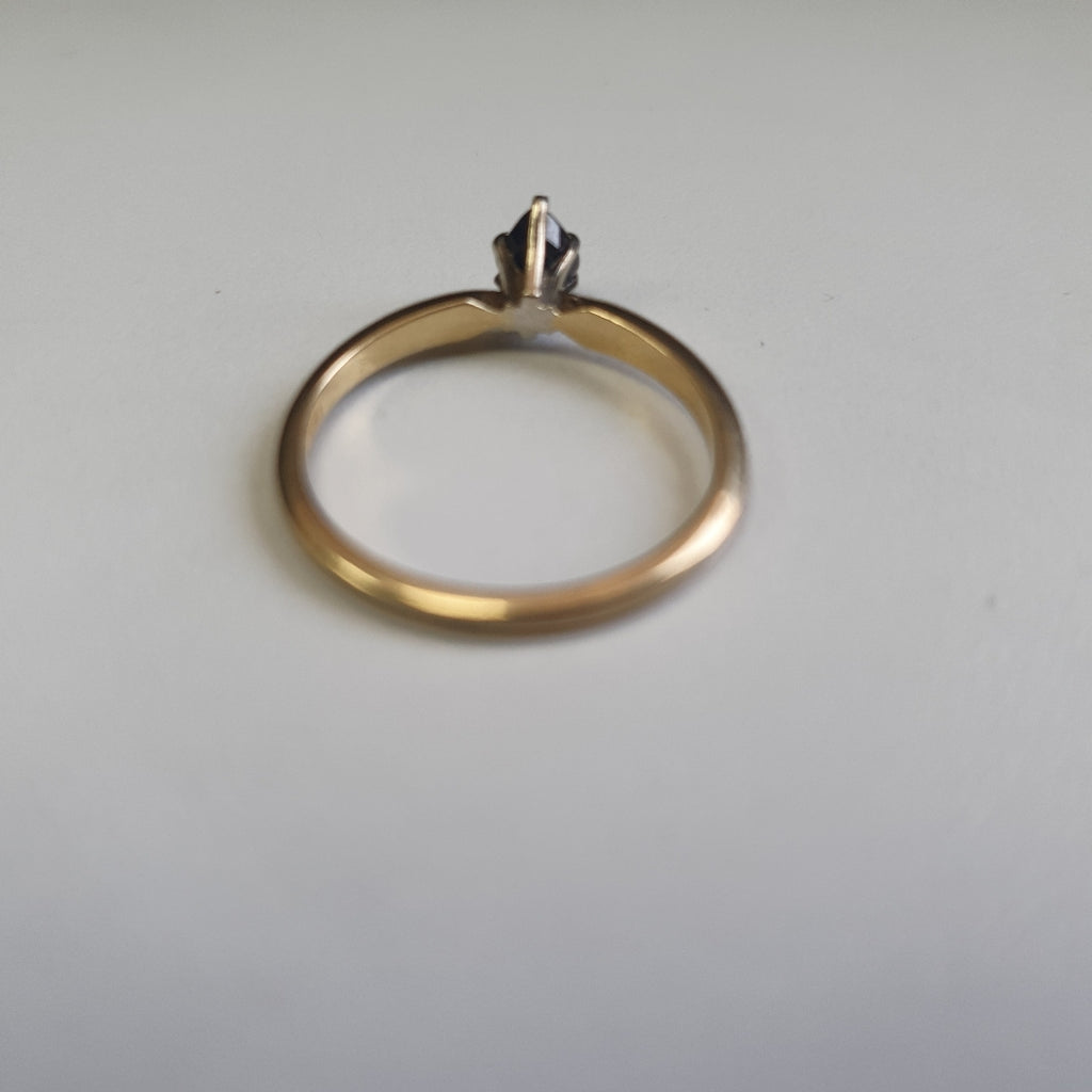 ANILLITO ORO 14 K 1.8 GRMS (SEMINUEVO)