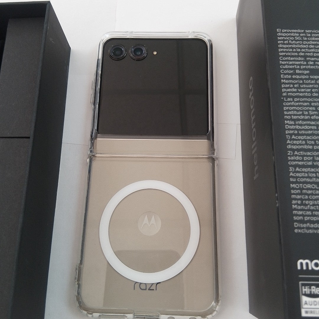 CELULAR MOTOROLA RAZR 50 5G XT2453-1 512 GB 12 GB RAM (SEMINUEVO)