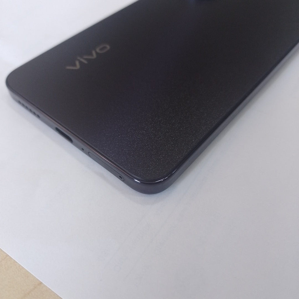 CELULAR VIVO V50 LITE V2441 (2025) 256 GB 8 GB RAM (SEMINUEVO)