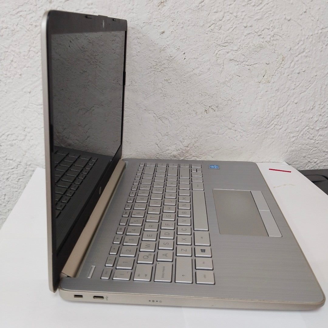 LAPTOP HP 14-CF2540LA (2022) 128 GB SSD 4 GB RAM (SEMINUEVO)