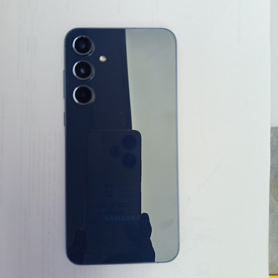 CELULAR SAMSUNG GALAXY A55 5G SM-A556E (2024) 256 GB 8 GB RAM (SEMINUEVO)