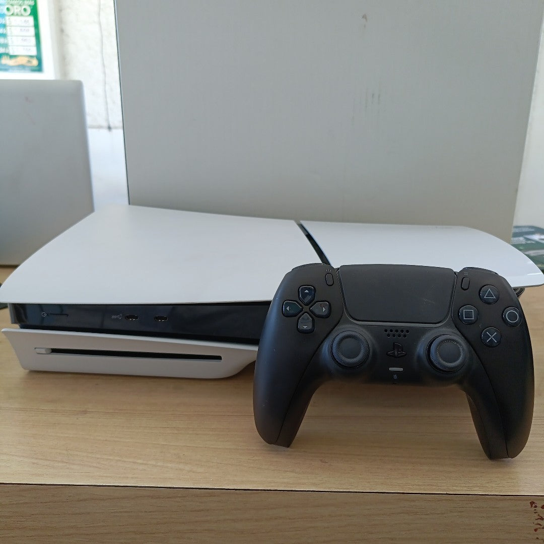 CONSOLA DE VIDEOJUEGO SONY PS5 SLIM 1 TB SSD (SEMINUEVO)