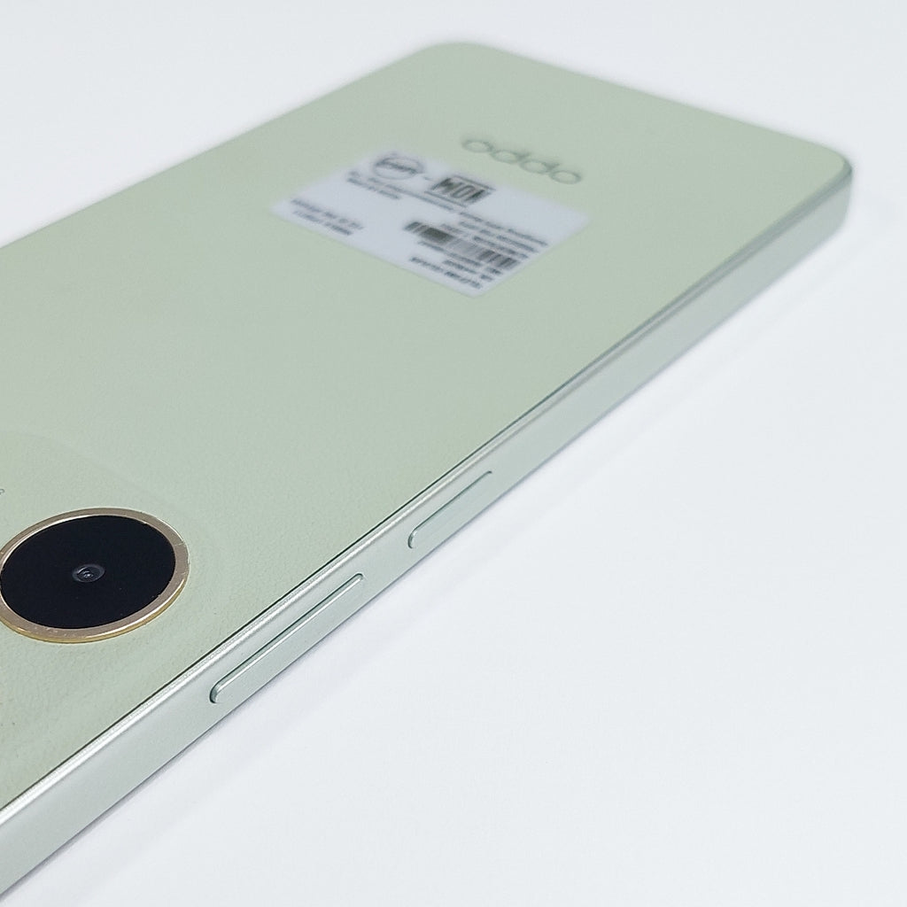 CELULAR OPPO  A5 PRO CPH2711 (2025) 256 GB 8 GB RAM (SEMINUEVO)