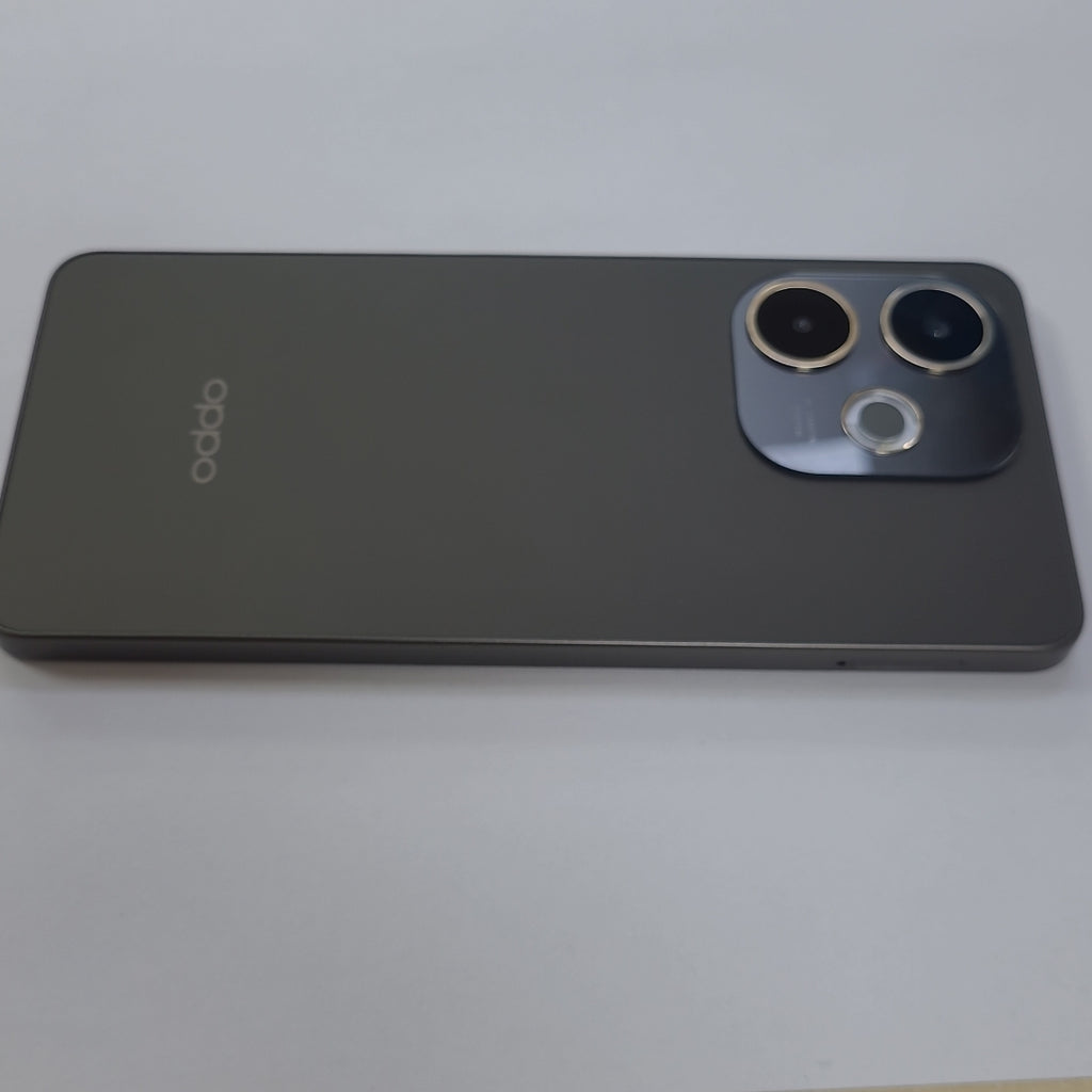 CELULAR OPPO  A5 PRO 5G CPH2695 (2025) 256 GB 8 GB RAM (SEMINUEVO)