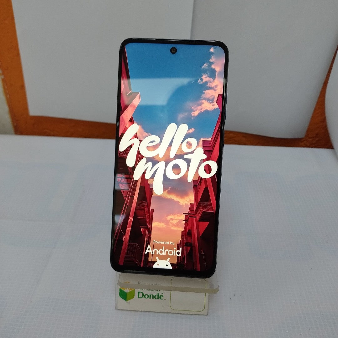CELULAR MOTOROLA MOTO G15 XT2521-2 (2025) 512 GB 4 GB RAM (SEMINUEVO)