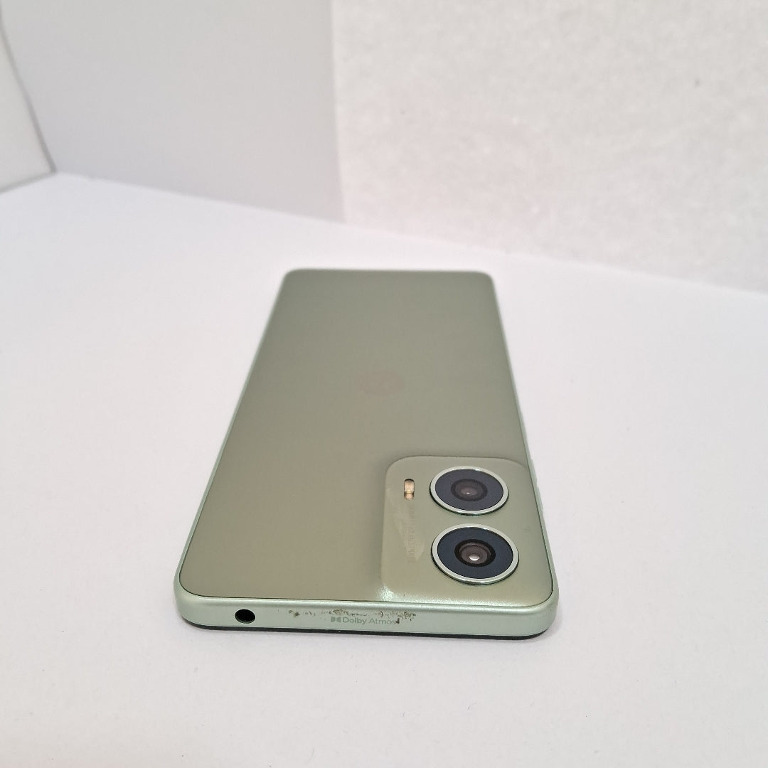 CELULAR MOTOROLA MOTO G24 XT2423-1 (2024) 128 GB 4 GB RAM (SEMINUEVO)