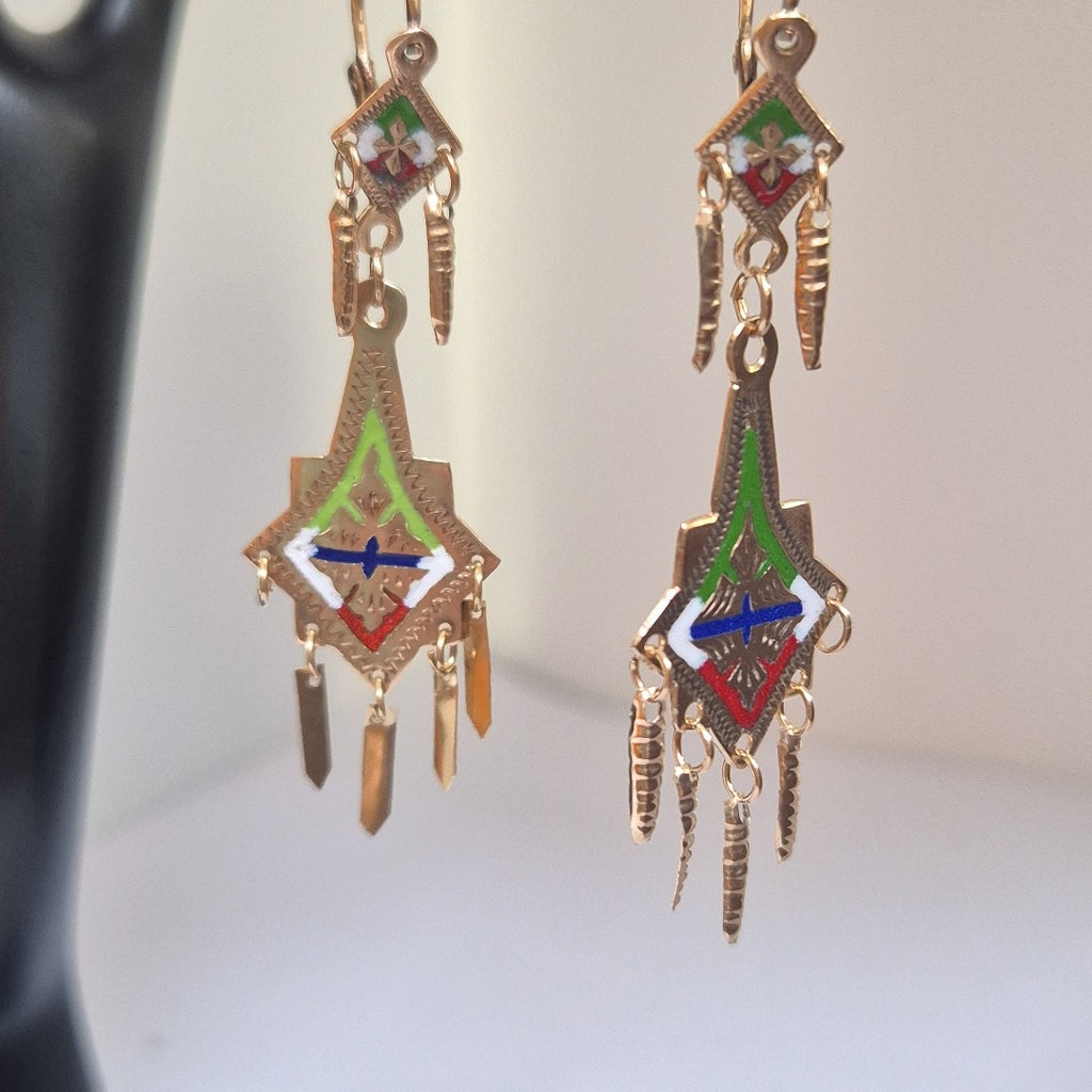 K1 4,30 GRMS 8 K ESPECIFICACIONES COMPLEMENTARIAS ARETES PAR (SEMINUEVO)