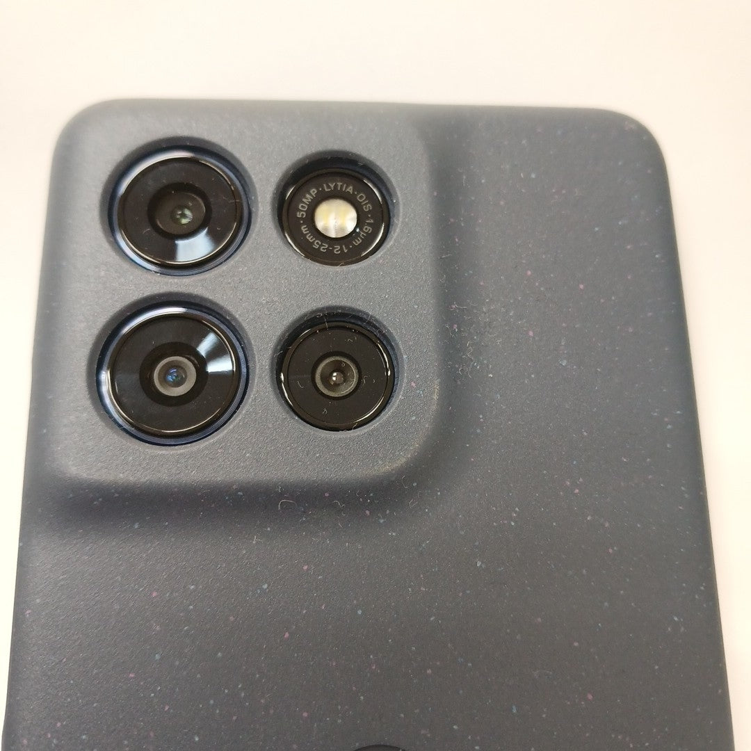 CELULAR MOTOROLA MOTO G86 XT2527-1 (2025) 256 GB 8 GB RAM (SEMINUEVO)