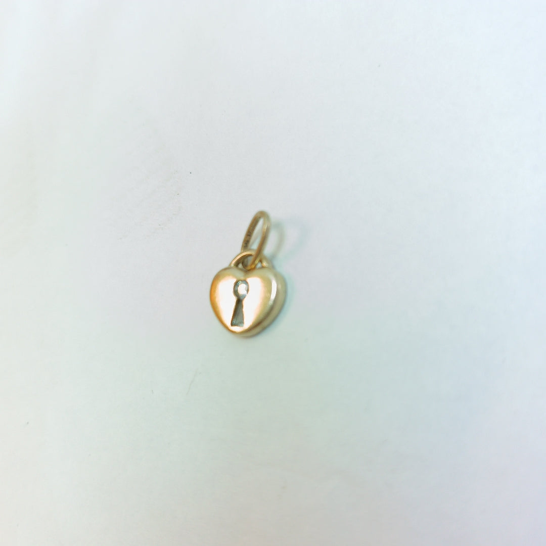 DIJE ORO 14 K 0.8 GRMS (SEMINUEVO)