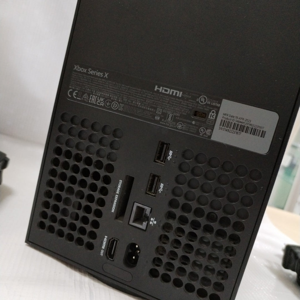 CONSOLA DE VIDEOJUEGO MICROSOFT XBOX SERIES X 1 TB SSD (SEMINUEVO)